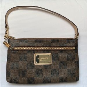 Michael Kors Jet Set Large Wristlet